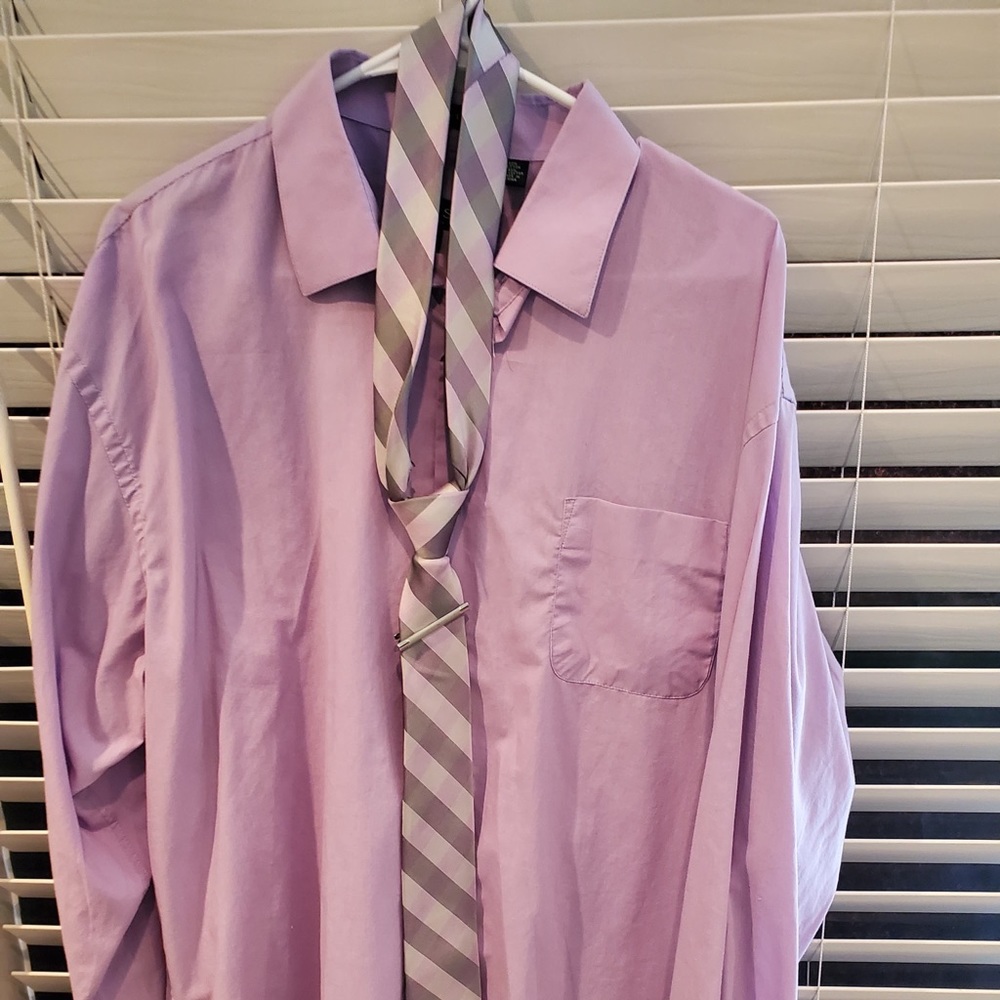 Men’s shirt and tie